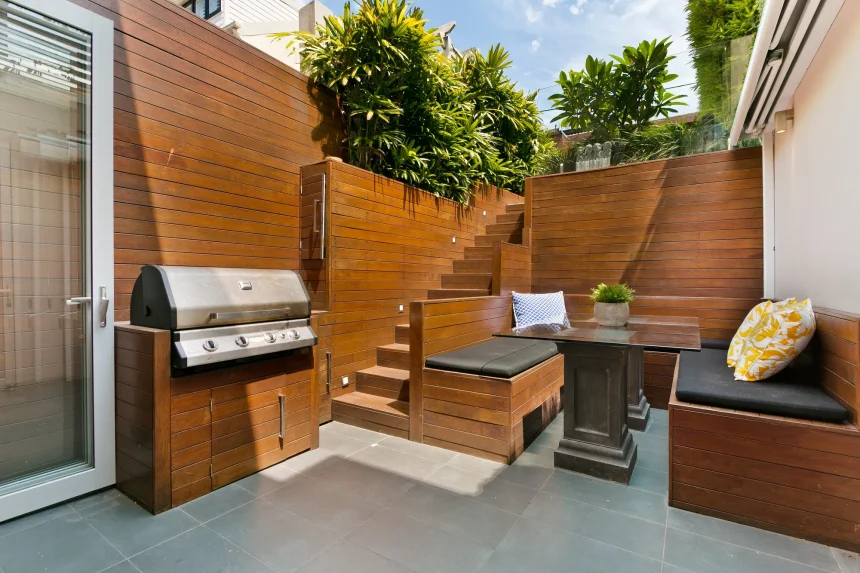 Outdoor Kitchen Chicago | MRC Construction